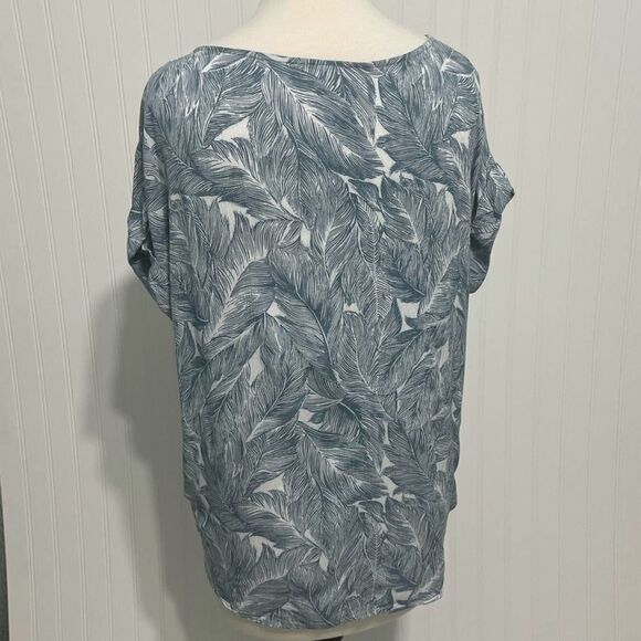 Final Touch Feather Print Tie Front Top T-Shirt Short Sleeves‎ Blue White Small - Picture 9 of 11